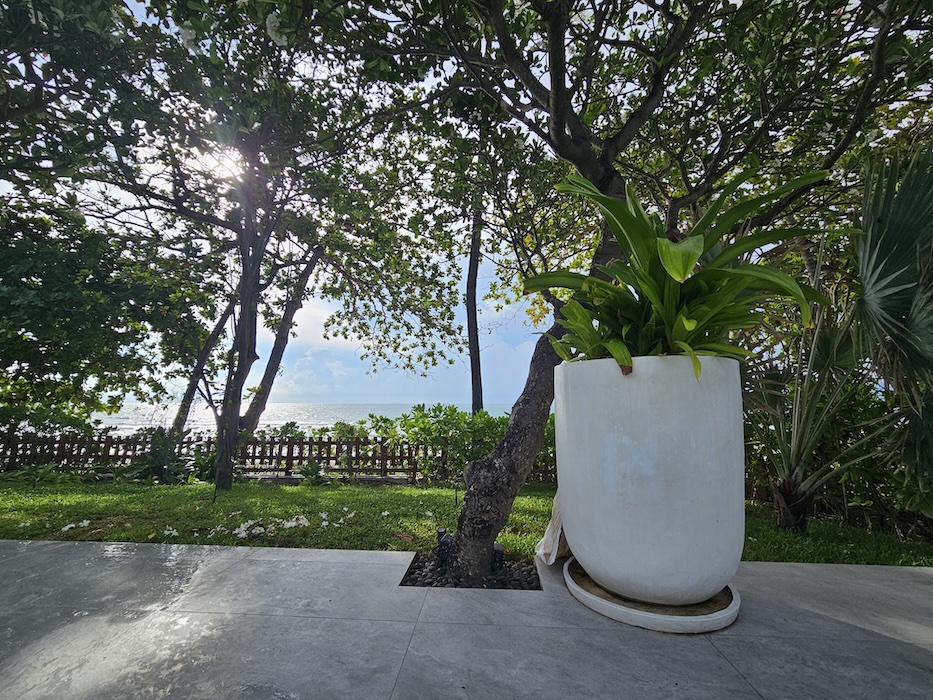 กระถางไฟเบอร์เคลย์ Ocean Pool Villa Centara Reserve Samui